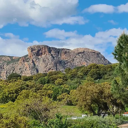 U Ghjosu Rossu, Maison Independante, Bien Situee *