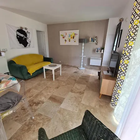 U Ghjosu Rossu, Maison Independante, Bien Situee *